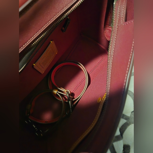 Nwt Coach Courier Carryall - Picture 14 of 15